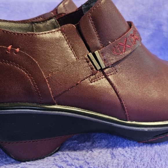 JAMBU CAMBRIDGE Maroon Leather Clogs sz9 - Picture 4 of 15